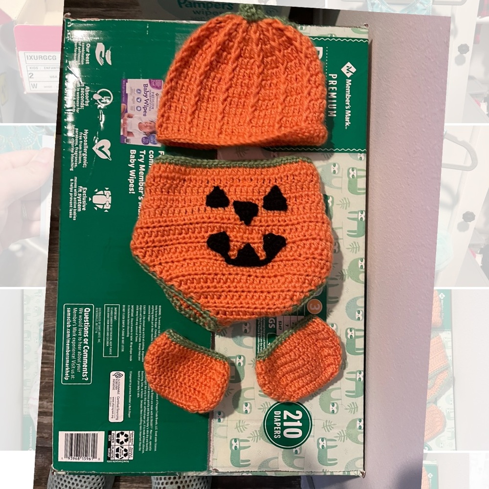 Crochet pumpkin outfit 0-6 month.